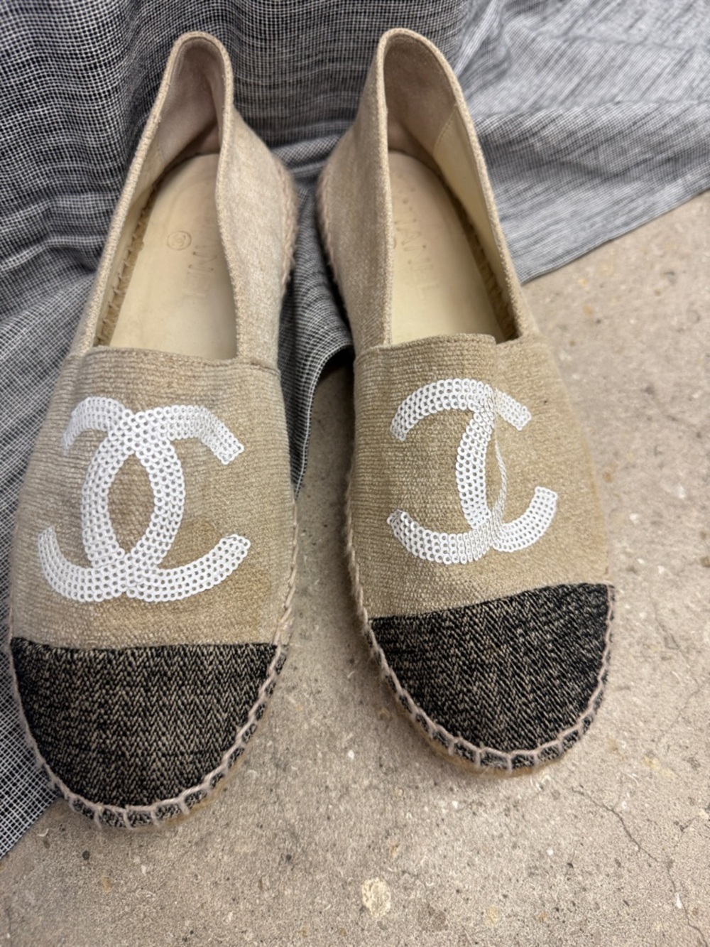 CHANEL Beige Canvas Espadrilles with Black Toe and White Sequin CC